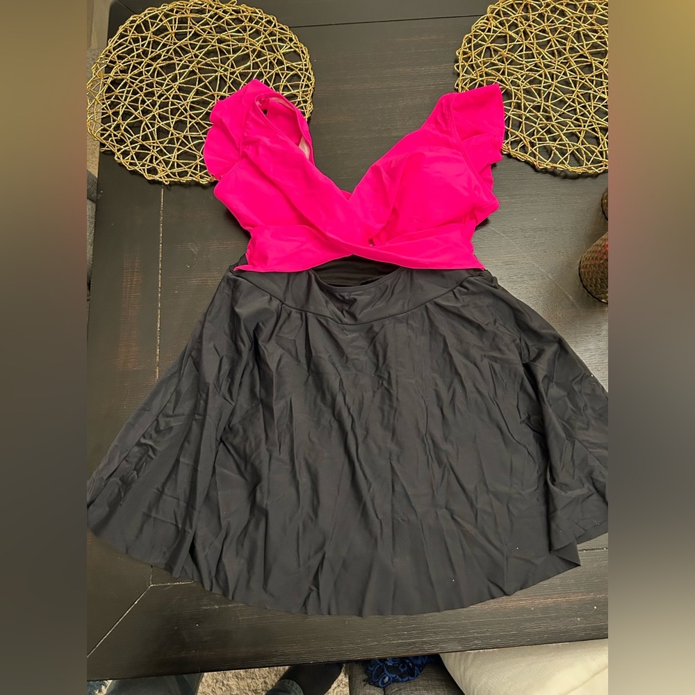 NWOT B2prity Women's Swimsuit One Piece Ruffle V Neck Cutout Wrap with Skirt - Picture 6 of 9